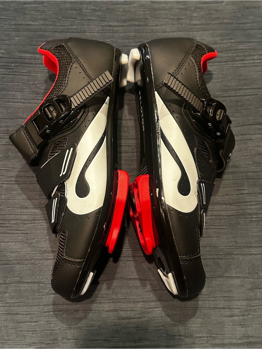 Peloton Cycling Shoes (40 - Men 7 / Women 9) - Picture 2 of 5